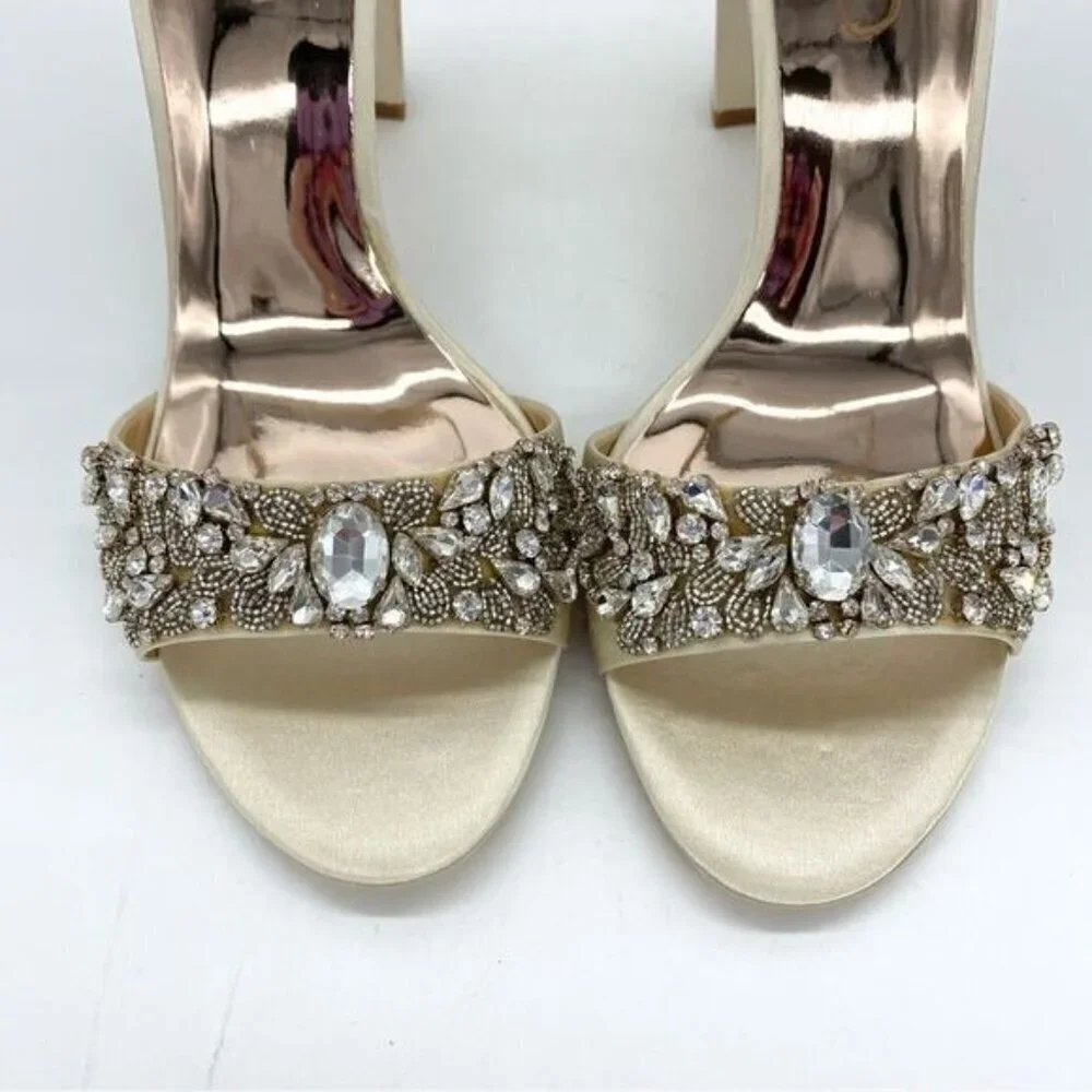 Badgley Mischka Women's Barby Ivory Satin Jeweled Heels New